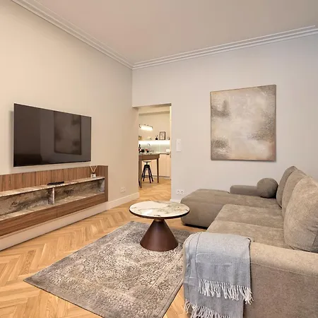 Downtown - 52 M2, Location - By Rentujemy Apartment *
